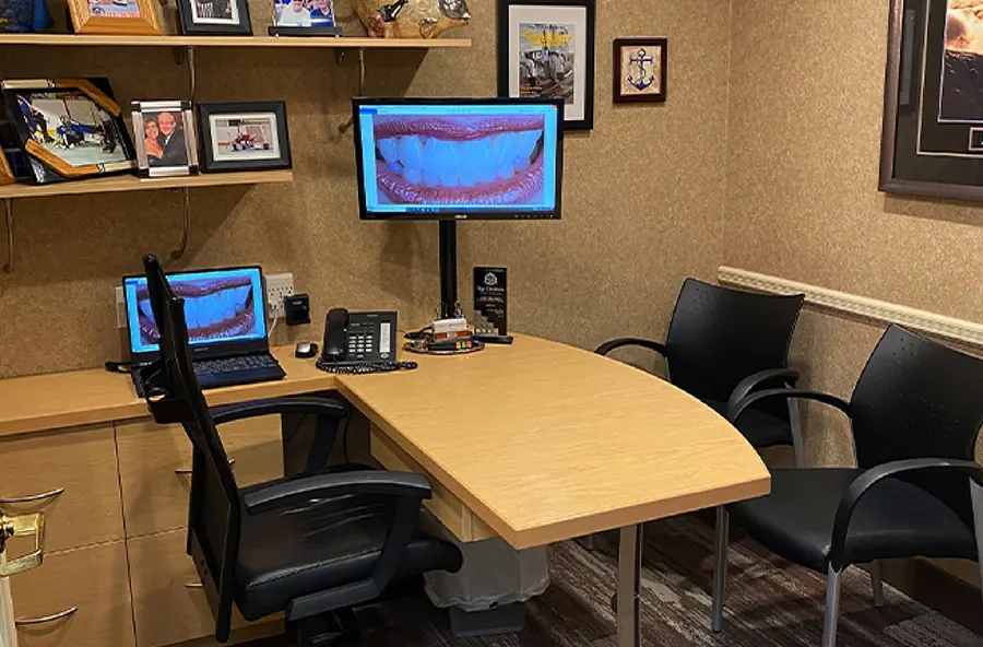 The consultation room, where treatment plans are shown on a large screen.